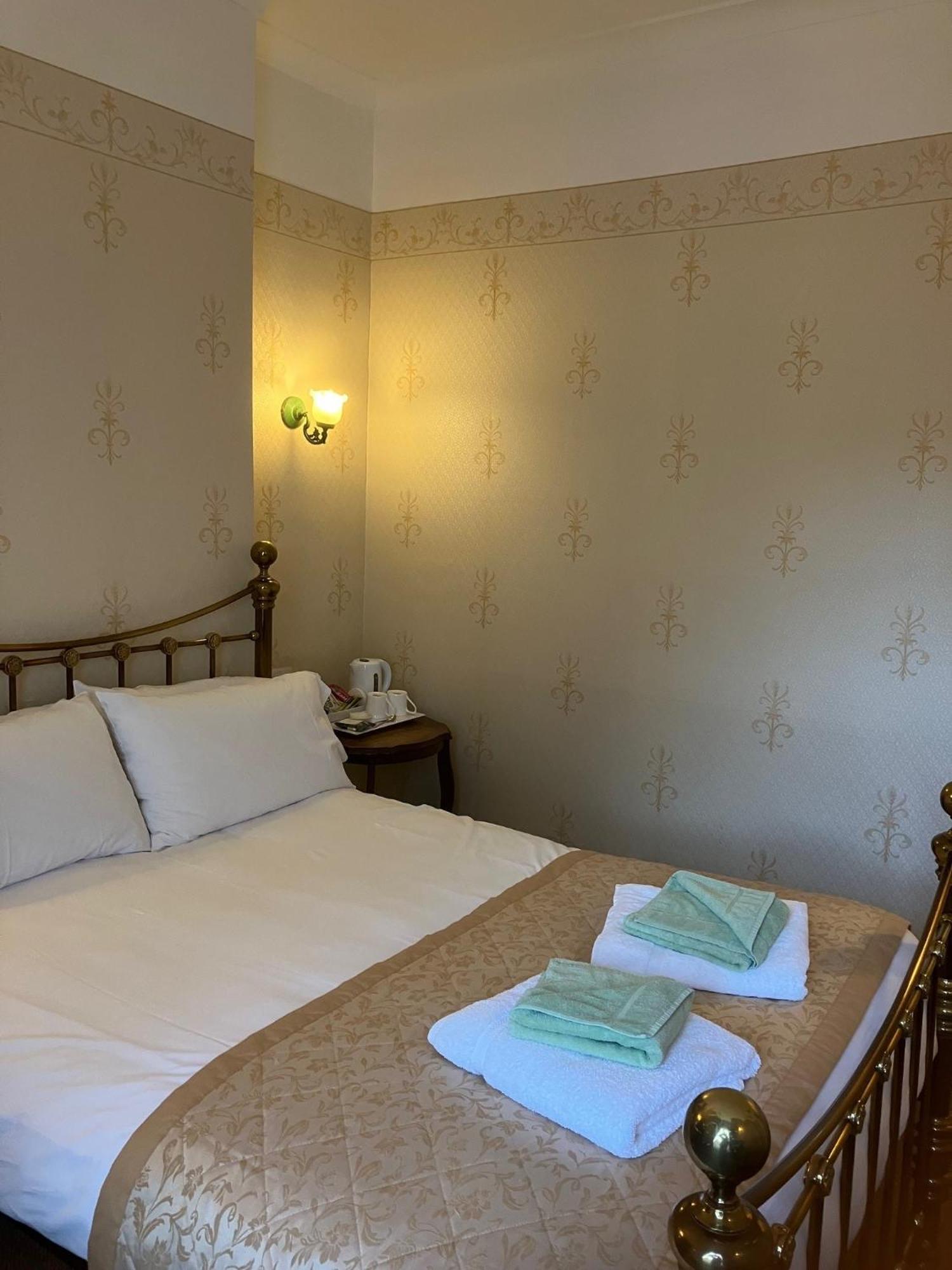 Chapel House Hotel อาเธอร์สโตน ภายนอก รูปภาพ